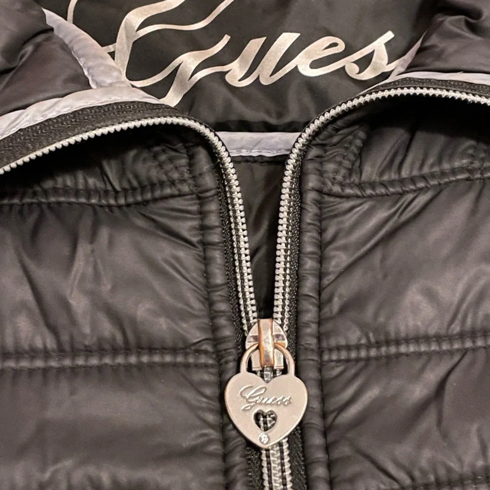 Guess Packable Puffer Coat - Picture 3 of 9